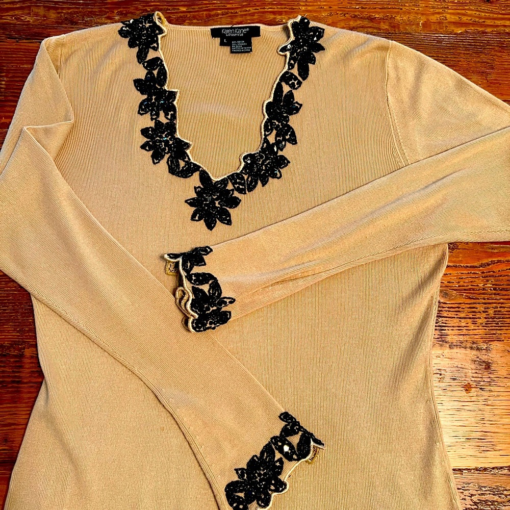 Classic Karen Kane sweater
